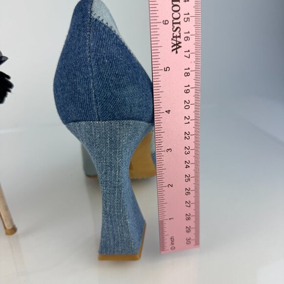Vince Camuto Patchwork Denim Flare Heel Pumps 4" Classic Pointed Toe 9.5M - Picture 10 of 10